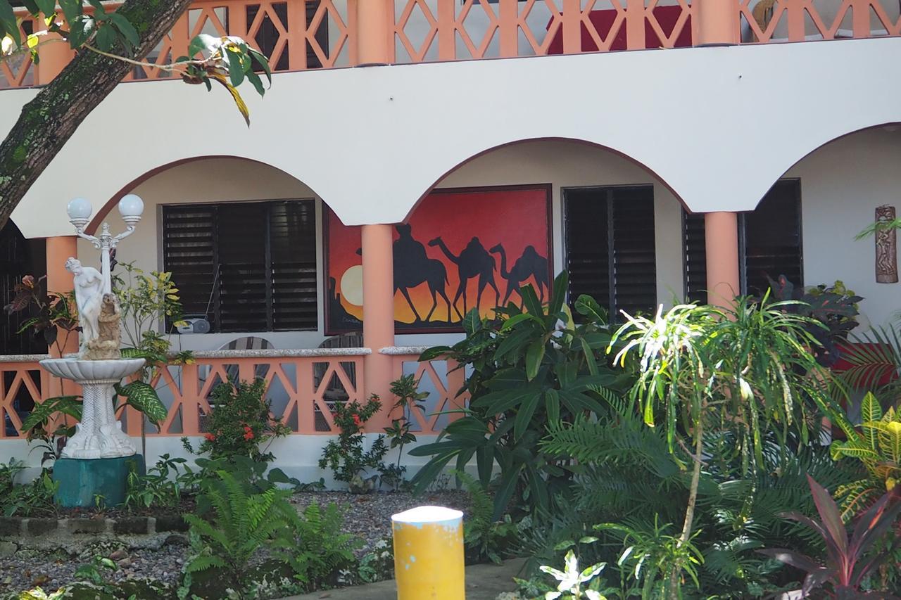 Residencial Estephany Sosúa 외부 사진